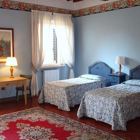 Soggiorno Dimora Del Grifo Сан Миниато Стая снимка